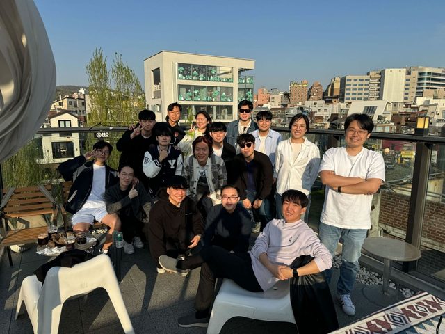 Rooftop picnic in Yeonnam-dong