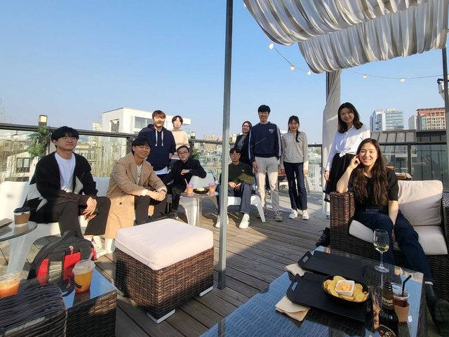 Rooftop picnic in Yeonnam-dong