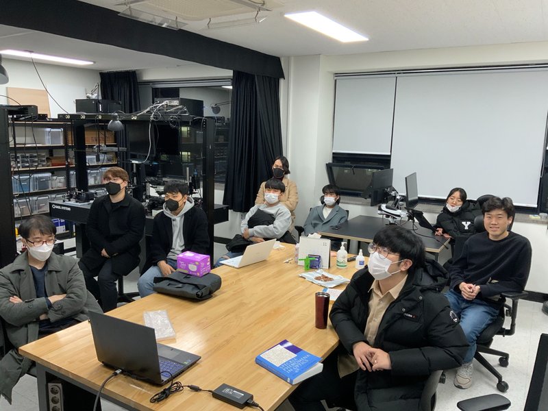 Group meeting in the Yonsei lab